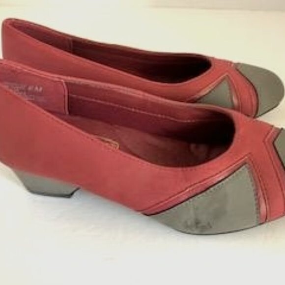 Comfort Well Dress by  Beacon  Wedge Pump Heels Dress Shoes size 6M - Picture 1 of 8